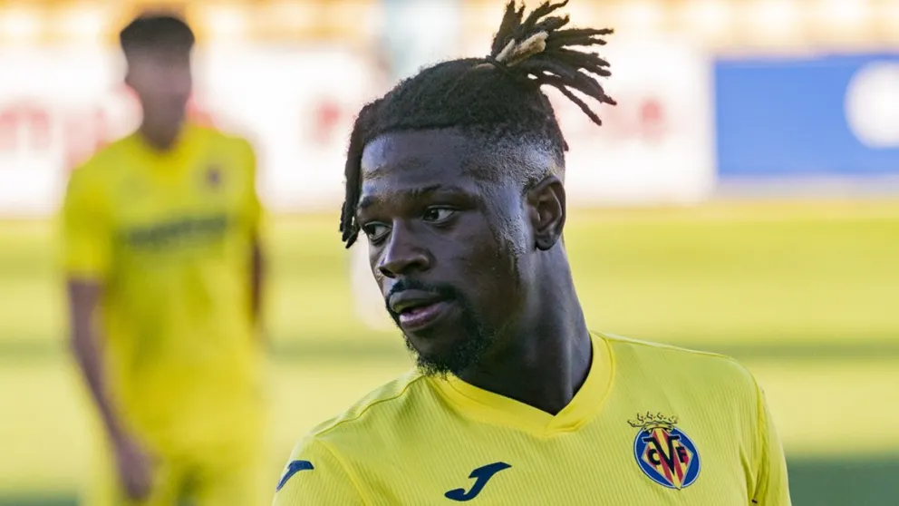 Kévin Soni con la camiseta del Villarreal de España. Foto: archivo de internet