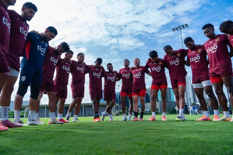 Combinado de Panamá que llegará el jueves a Santa Cruz de la Sierra. Foto: FPF