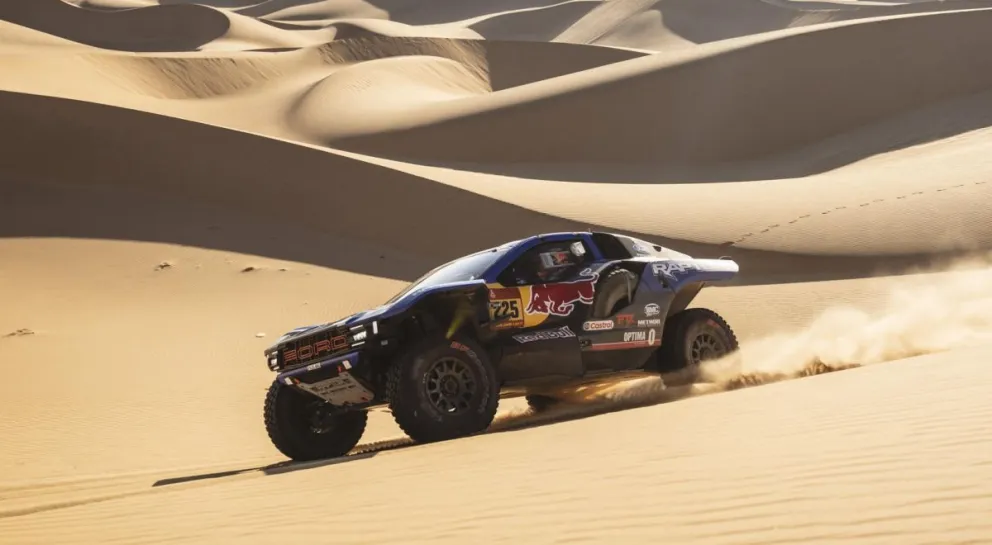 El español Carlos Sainz, de Ford Racing, durante la etapa del martes. Foto: EFE
