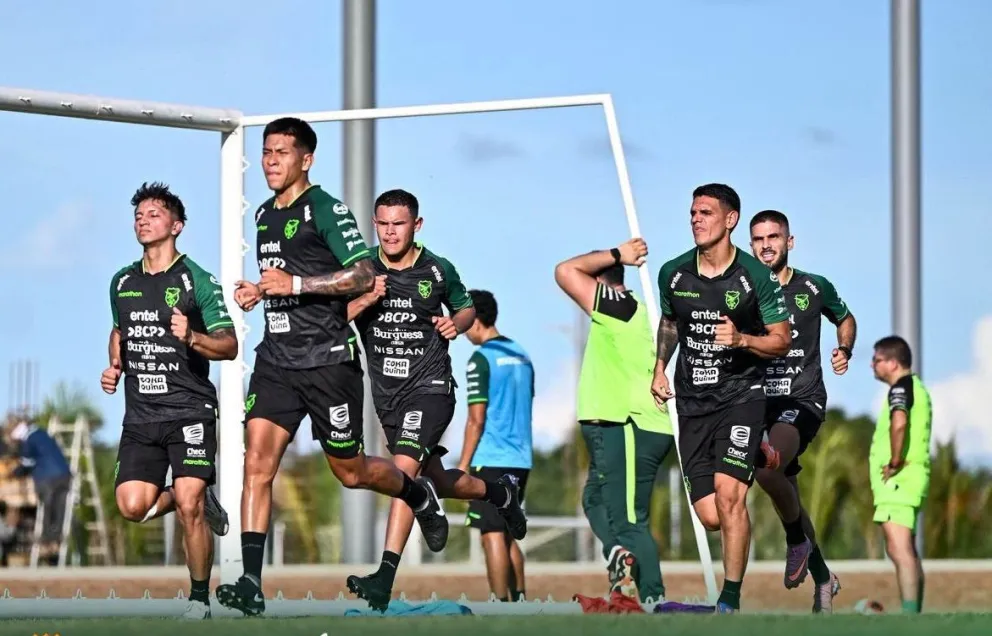 Jugadores de la Verde durante un entrenamiento. Foto: FBF.