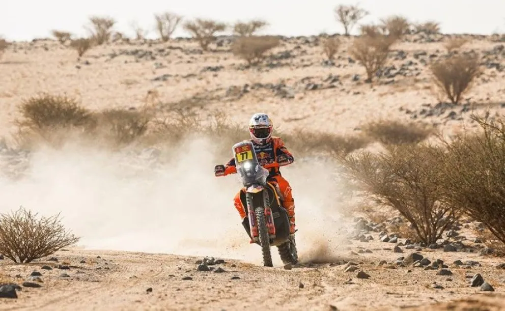 El argentino Luciano Benavides conduce su Honda durante la etapa 11. Crédito: Rally Dakar