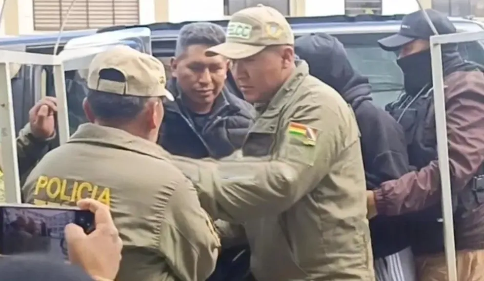 El exministro de Desarrollo Productivo y Economía Plural, Zenón Mamani, fue aprehendido. Foto: Unitel