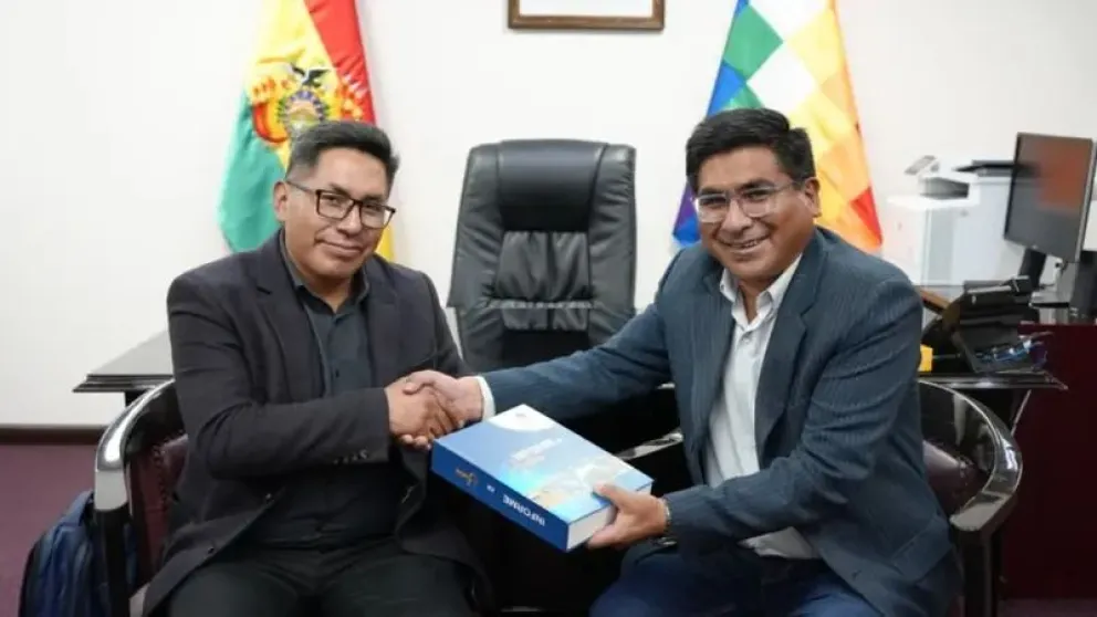 Zenón Mamani y Néstor Huanca fueron ministros de Desarrollo Productivo y Economía Plural. Foto: ABI