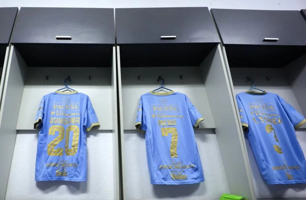 Camisetas de la Academia previo a un partido. Foto: Club Bolívar.