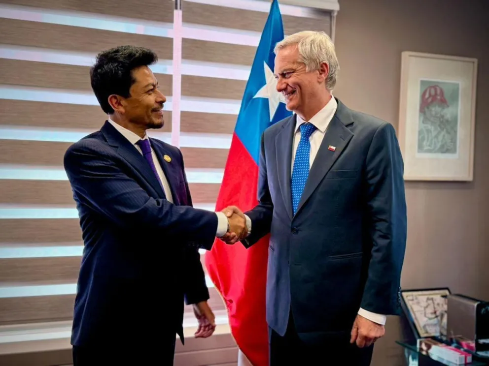 El canciller Fernando Aramayo y el presidente electo de Chile José Antonio Kast. Foto: Cancillería 