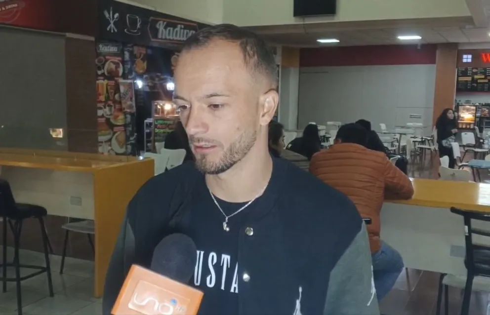 Juan Godoy en el aeropuerto internacional de El Alto. Foto: Captura de video