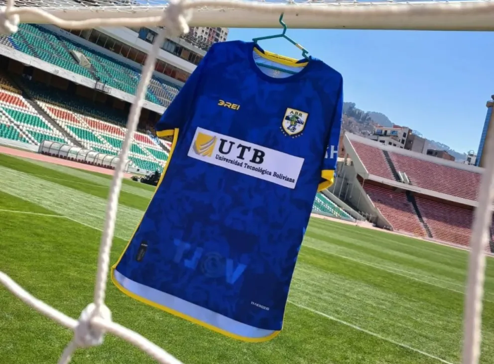 La camiseta de ABB en el estadio Hernando Siles. Foto: Club ABB.