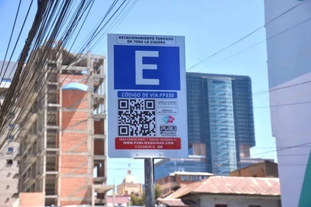 Los parqueos tarifados resurgieron como una propuesta para la recaudación de fondos. Foto: AMUN