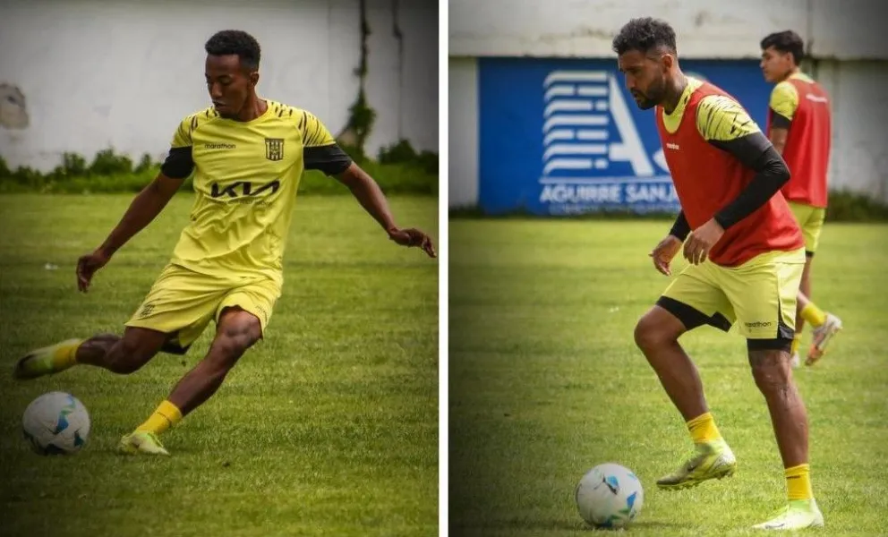 Jaime Arrasciata (izq.) y Adrián Jusino durante el entrenamiento del miércoles en Achumani. Fotos: Club The Strongest