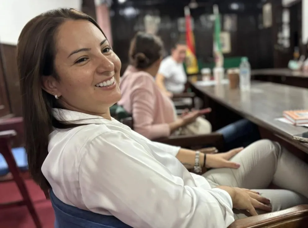 La exdiputada Laura Rojas, en una reunión política anterior. Foto archivo tomada de la cuenta en Facebook de Laura Rojas