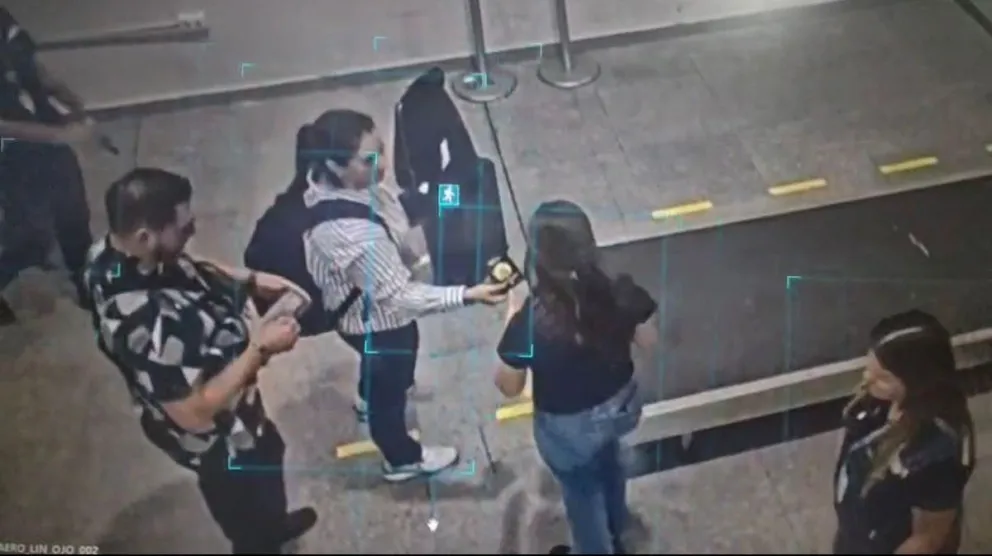 Una captura de imagen de la exdiputada Laura Rojas en Viru Viru. Foto: DTV