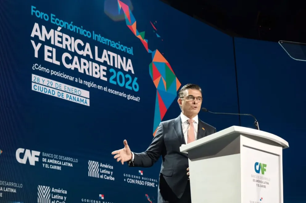 El presidente Rodrigo Paz en el foro de la CAF en Panamá. Foto: Vocería 
