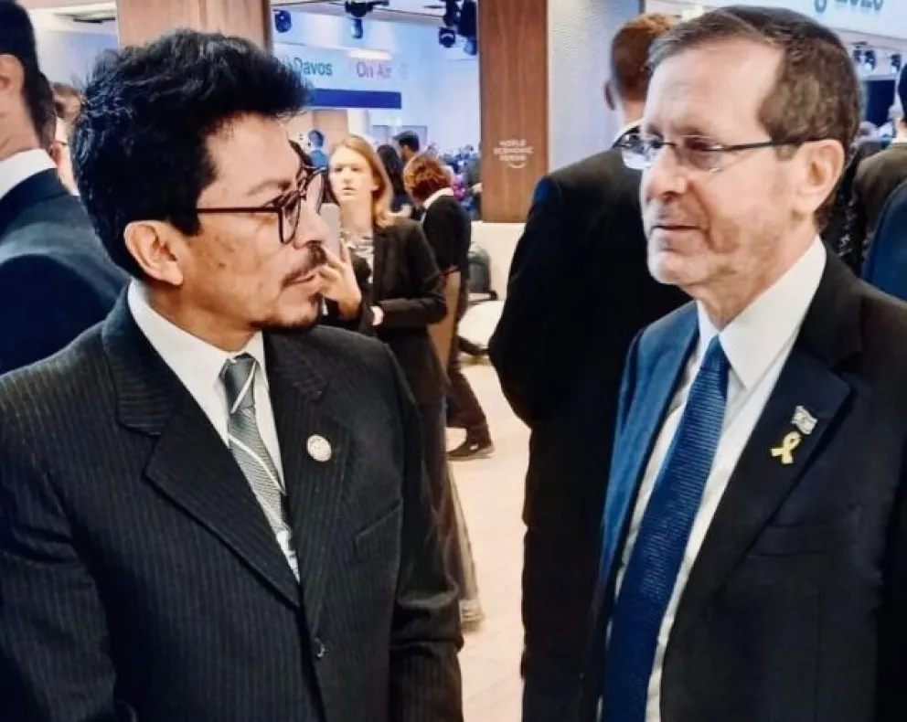 El canciller Fernando Aramayo y el presidente de Israel, Isaac Herzoe. Foto archivo: Cancillería
