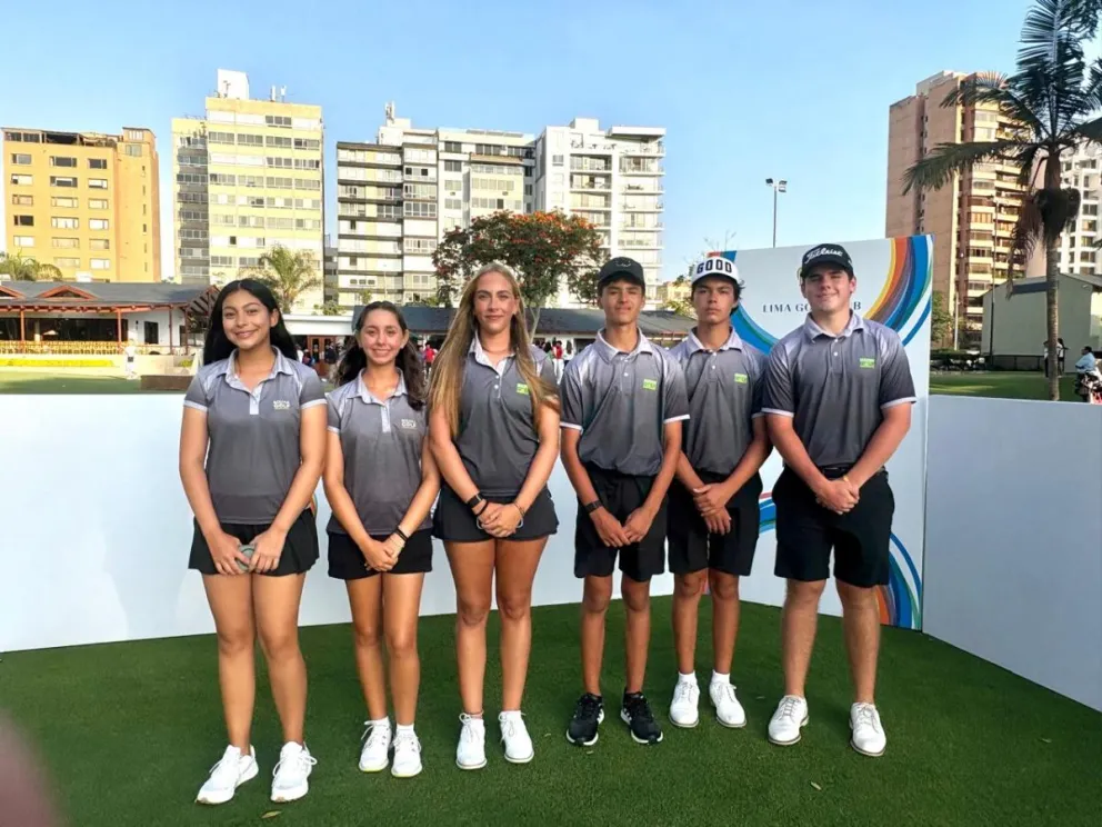 Los seis deportistas nacionales que fueron a Lima. Foto: Federación Boliviana de Golf.