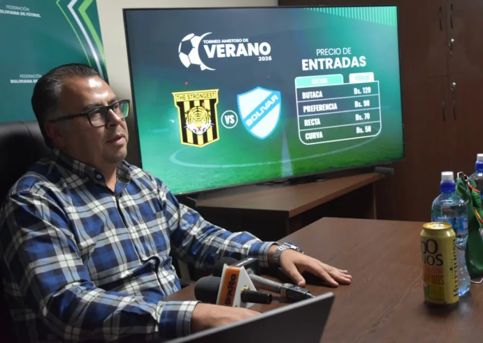 José Claure, gerente de Marketing de la Federación Boliviana de Fútbol. Foto: Agencia Marka Registrada