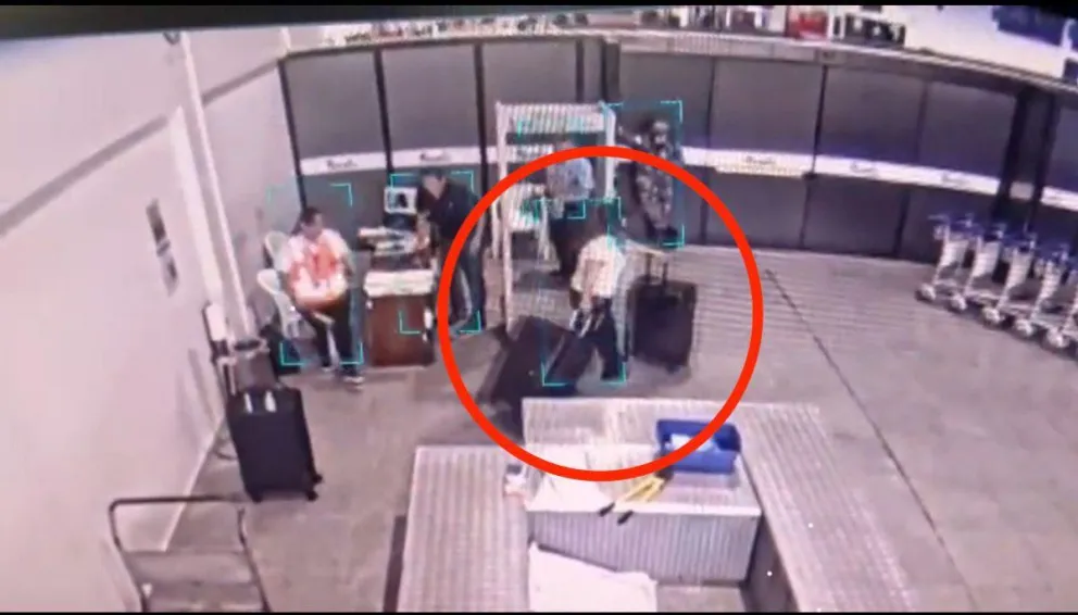 Una imagen del caso Maletas difundida por DTV. 