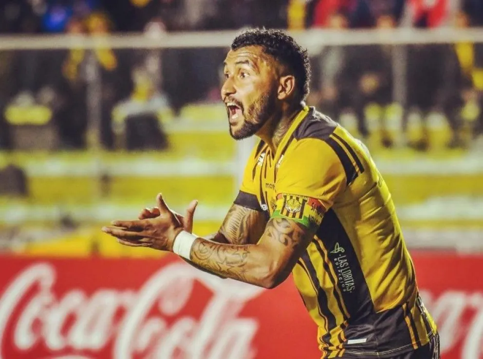 Jusino en un partido de la Copa Libertadores 2025 ante el Bahía. Foto: AD