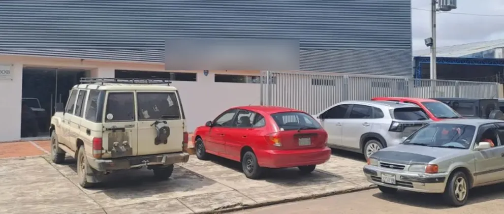 Las oficinas del Senasag fueron allanadas por la Fiscalía, la mañana de este miércoles. Foto: Unitel