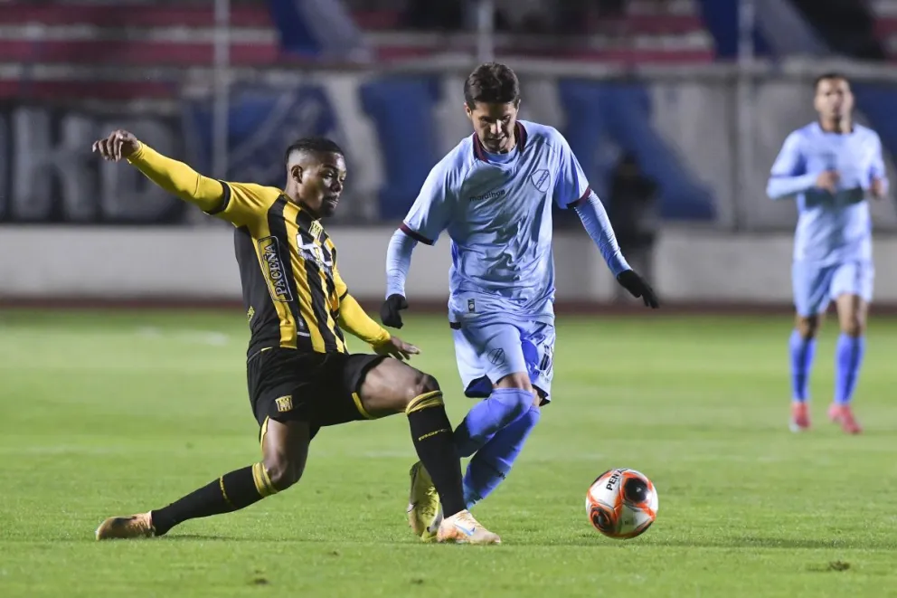 Incidencia del clásico de ida entre Bolívar y The Strongest. Foto: APG.