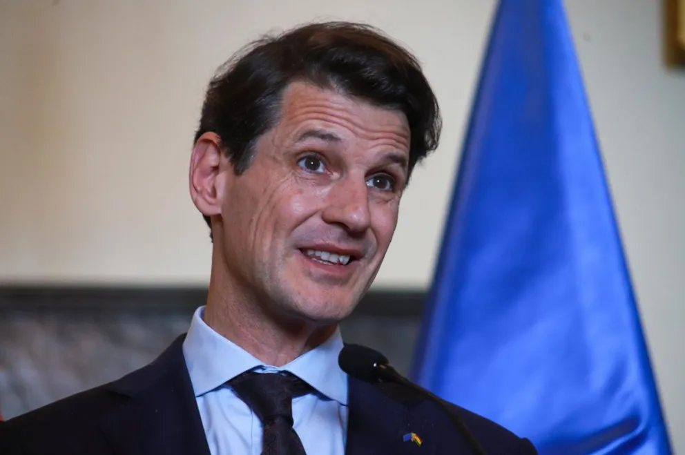 El director ejecutivo para las Américas del Servicio Europeo de Acción al Exterior (SEAE), Pelayo Castro, habla en una rueda de prensa en la cancillería este jueves, en La Paz. Foto: EFE