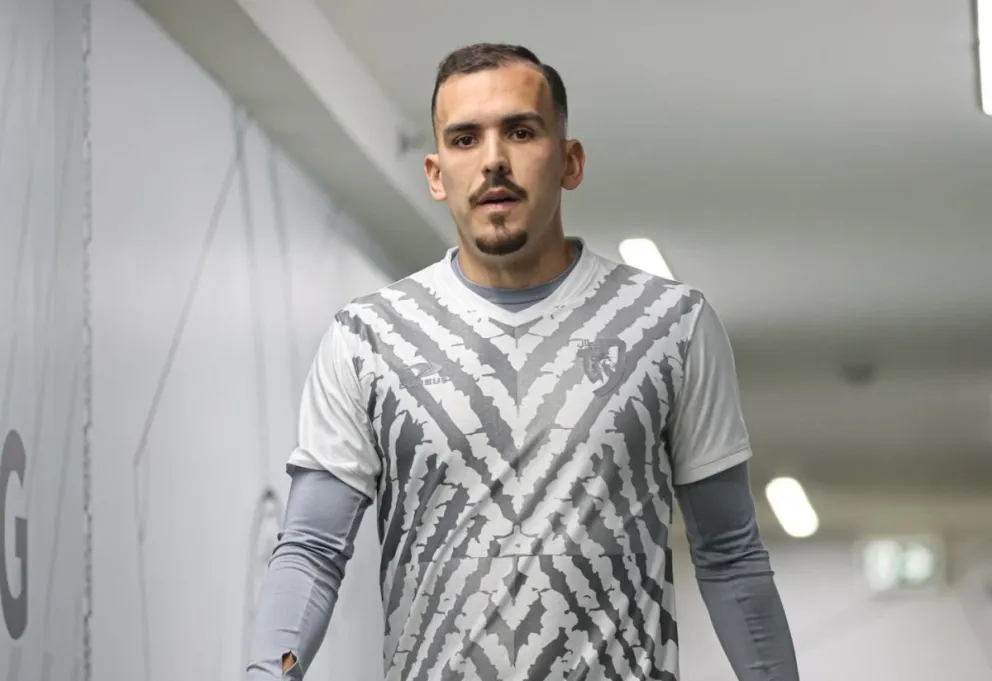 Haquín previo a un partido con su equipo de Arabia Saudita. Foto: Club Al-Tai.