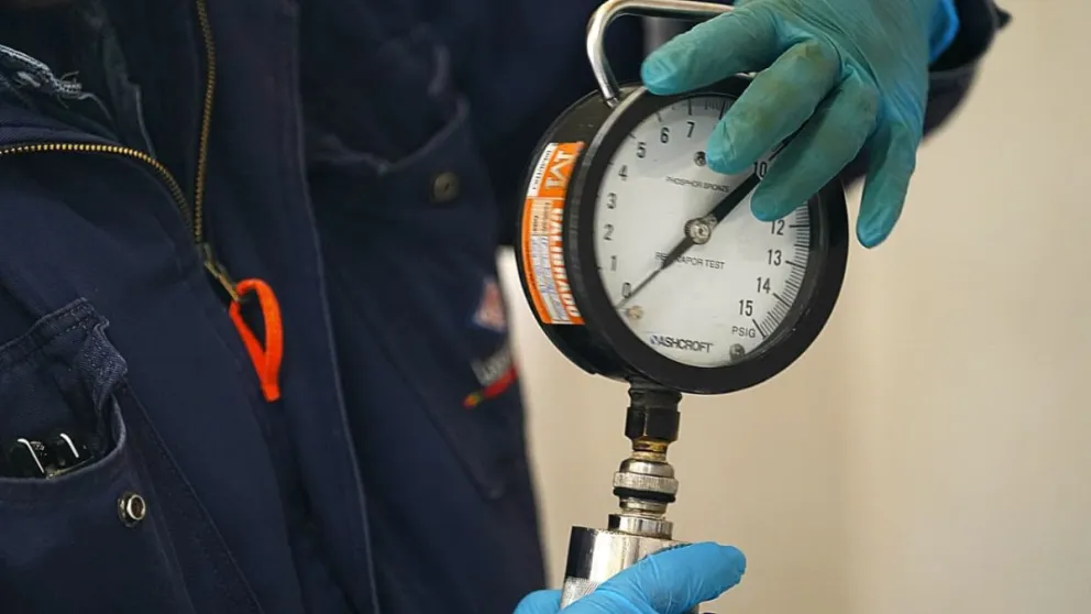 Yacimientos Petrolíferos Fiscales Bolivianos (YPFB) niega que se hayan contratado los servicios de inspección de calidad de hidrocarburos importados. Foto: YPFB