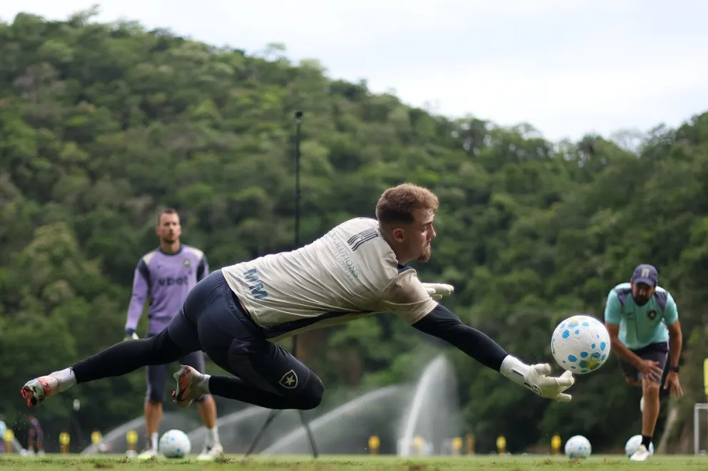 Un entrenamiento del conjunto de Botafogo que llegará la siguiente semana a Potosí. Foto: CB