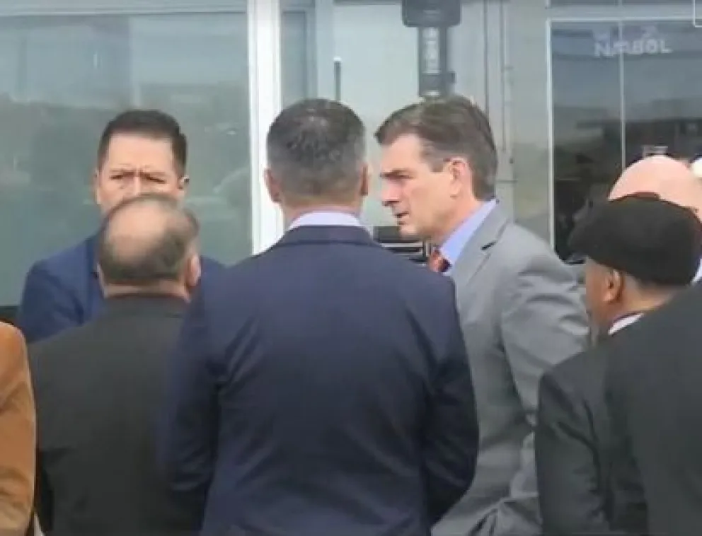 El presidente Rodrigo Paz llega a la ciudad de Oruro. Foto: Captura de imagen