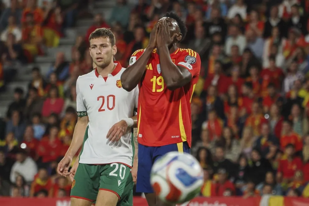 Fotografía de archivo de Samu Aghehowa en un partido de la selección española. Crédito: EFE
