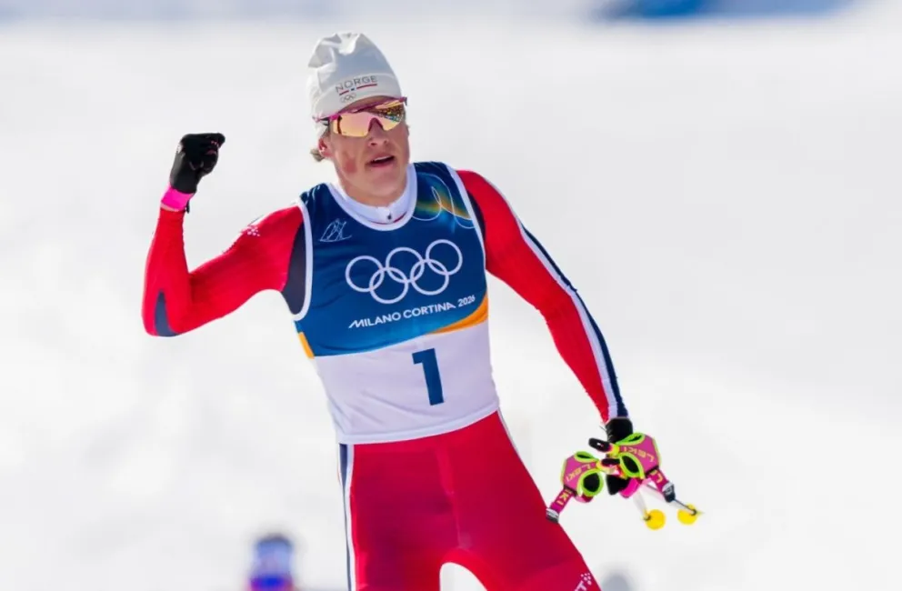 Klaebo festeja tras ganar una de sus pruebas. Foto: Johannes Klaebo.