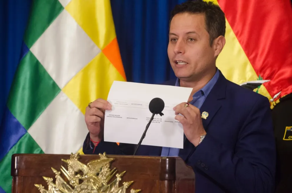 El vicepresidente del Estado, Edmand Lara, en conferencia de prensa. Foto: Vicepresidencia 