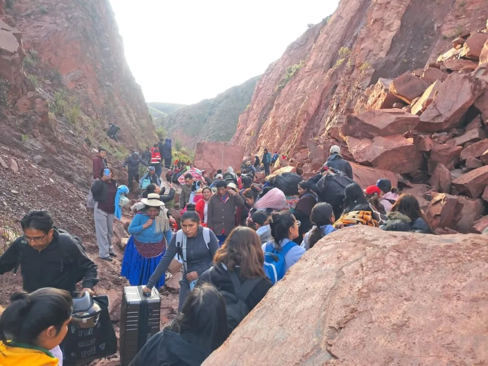 El derrumbe afectó a la carretera Cochabamba - Oruro. Foto: Mi Bolivia Plurinacional