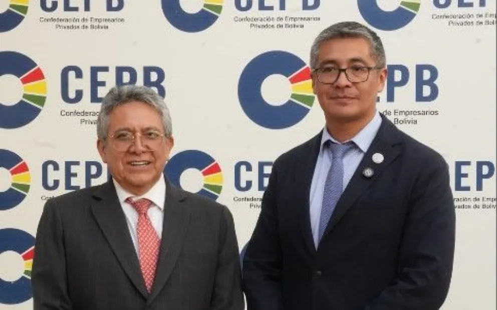 El ministro de Economía y Finanzas Públicas, José Gabriel Espinoza sostuvo que el país enfrenta el desafío de estabilizar la balanza de pagos, reordenar los mercados y reconstruir las bases productivas en un nuevo entorno internacional. Foto CEPB