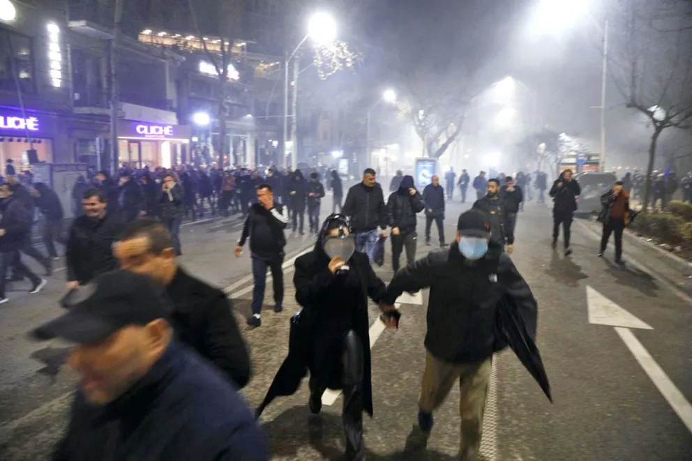 Movilización de personas que protestaron por la presunta corrupción del Gobierno y su injerencia política en la justicia. Foto EFE