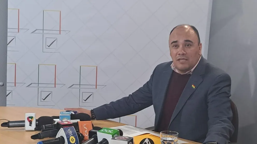 El presidente del TSE en rueda de prensa este martes. Foto: Visión 360 