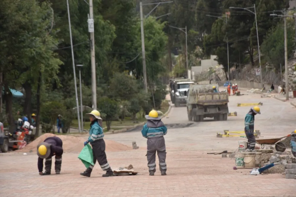 La Alcaldía entregará la avenida del Poeta este viernes y los trabajos aún continúan. Foto: Secretaría de Infraestructura Pública 
