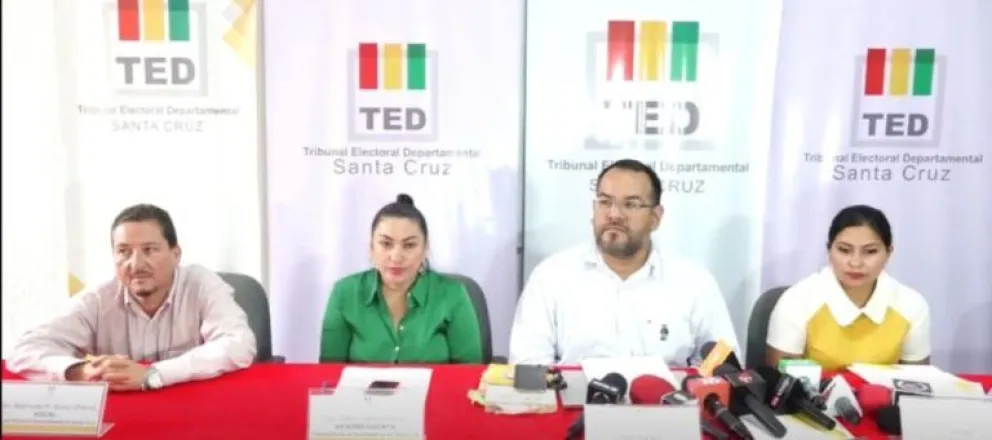 La Sala Plena del TED Santa Cruz informó sobre la decisión final respecto a la personería de ambas siglas. Foto: ABI