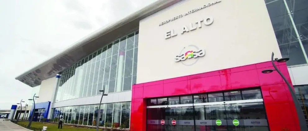 El ministro de Obras Públicas, Marcelo Zamora, descarta cualquier posibilidad de trasladar el Aeropuerto Internacional de El Alto, porque el país no cuenta con recursos económicos. Foto Urgente.bo