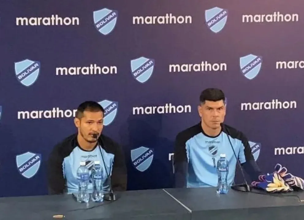 Justiniano (izq.) y Lampe, durante la conferencia. Foto: Alejandro Valdivia / Sports 360.