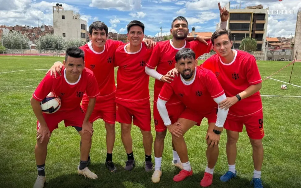 Jugadores de Independiente que juegan esta noche con los lilas en la Capital. Foto: CI