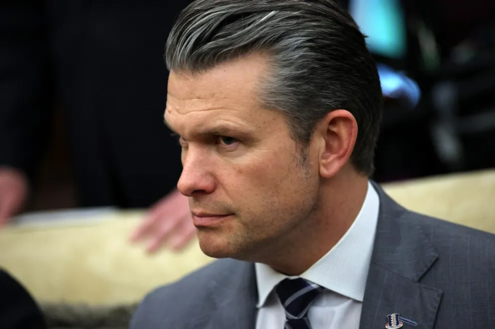 El secretario de Guerra de Estados Unidos, Pete Hegseth, avisó este jueves a los gobiernos latinoamericanos que Washington está listo para lanzar en solitario una "ofensiva" militar contra los carteles. Foto: EFE