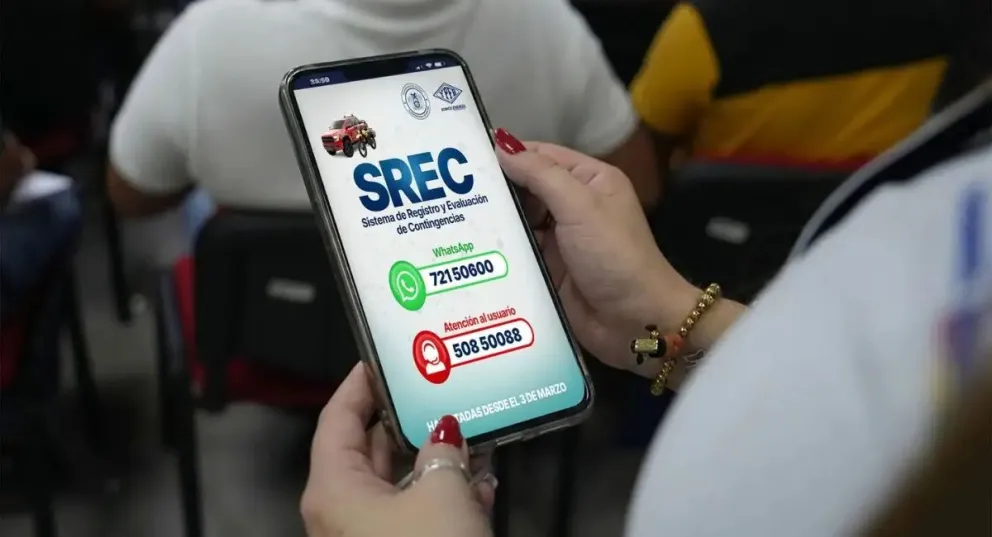 Los propietarios de vehículos que se consideran afectados por la distribución de combustible de mala calidad, pueden ingresar al sistema creado por YPFB para hacer su reclamo. Foto YPFB