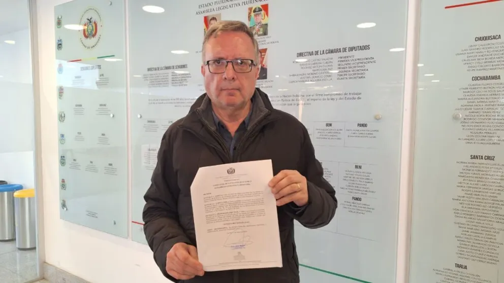 El diputado Carlos Alarcón, de la alianza Unidad. Foto: Visión 360  