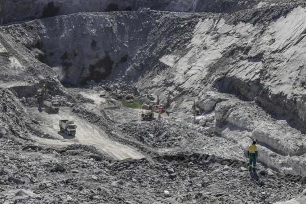 Un área de la mina de litio en la ciudad de Araçuaí, Minas Gerais (Brasil), en una imagen de agosto de 2025. EFE/André Coelho