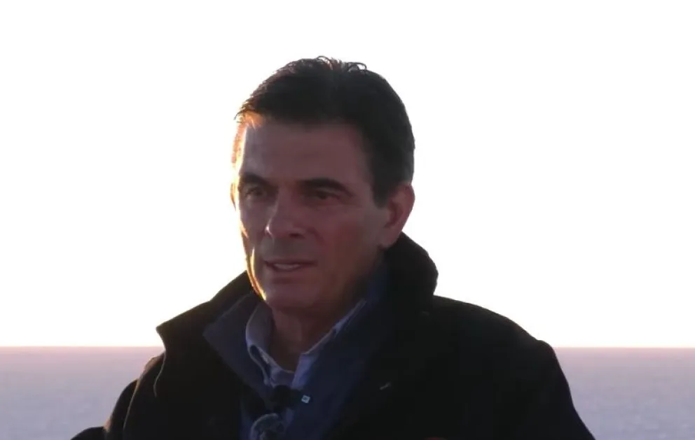 El presidente Rodrigo Paz en la entrevista con el periodista Pepe Pomacusi