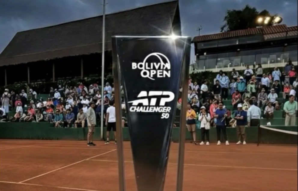 El trofeo del campeonato que se disputa en el país. Foto: Bolivia Open.
