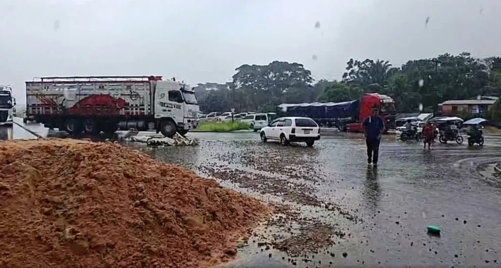Uno de los sectores movilizados, son los productores de la Federación de Productores de Arroz y Soya del Norte de Santa Cruz, contra el DS 5547. Foto: Captura de video InfoYapacaní