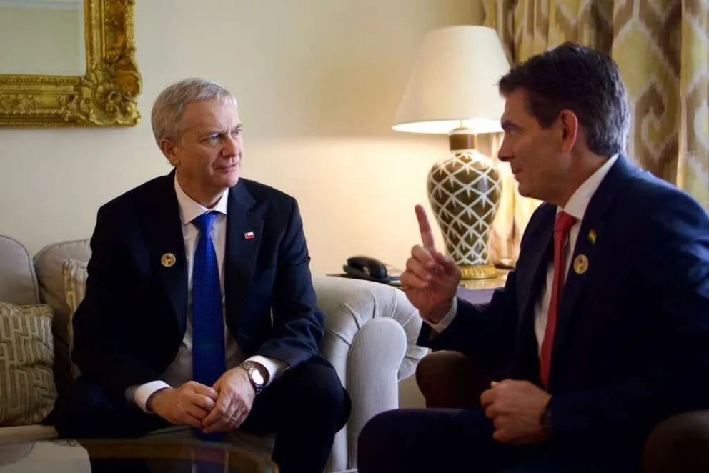 El presidente, Rodrigo Paz y tiene prevista una reunión bilateral con el primer mandatario de Chile, Antonio Kast, que podría marcar el inicio de una nueva etapa en la relación entre ambos países. Foto ABI