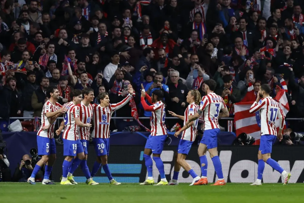 Futbolistas del Atlético Madrid celebran en su triunfo sobre el Tottenham. Foto: EFE.
