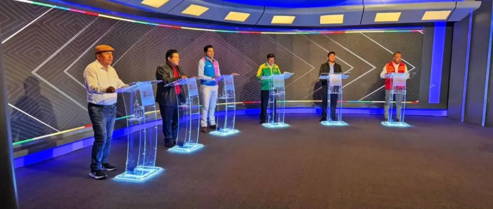 Candidatos que participaron en el primer bloqueo del debate de candidatos a la Gobernación de La Paz, coinciden en la urgencia de mejorar la salud y formalizar la minería ilegal. Foto Unitel